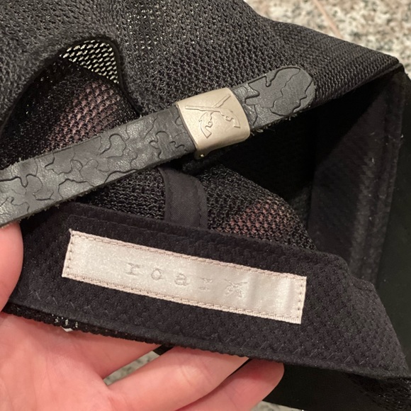 ROAR Crystal Guns Star Cap - Picture 5 of 6